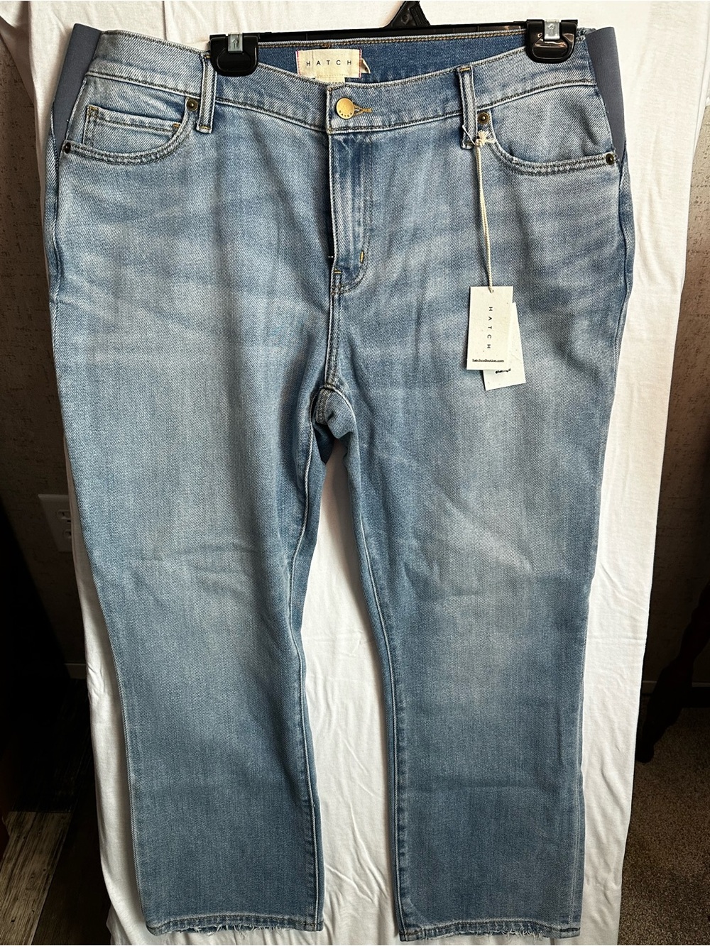 NWT HATCH Maternity The‎ Crop Under Belly Kick Flare Jeans Light Wash 33 (16)